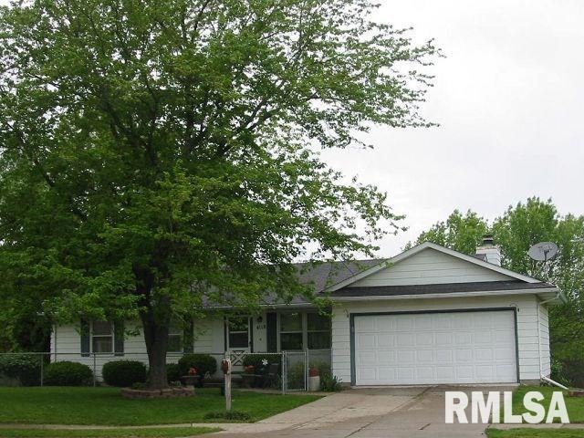 4118 Lamphere Ct, Davenport, IA 52806 - photo 1