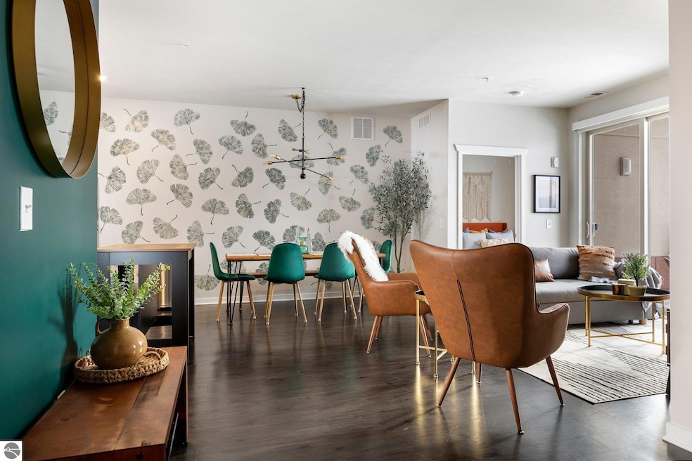 Trailside 45 unit 218, Traverse City, MI 49686 - photo 1