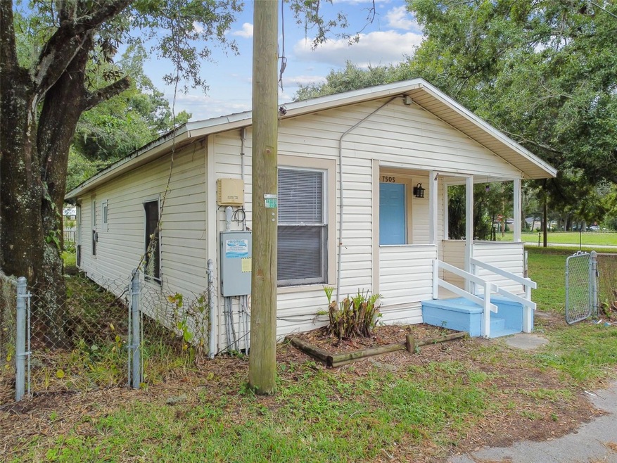 7505 Connecticut Dr, Tampa, FL 33619 - photo 1