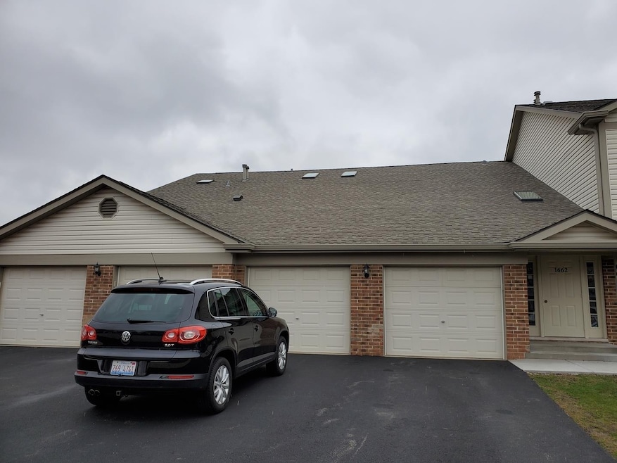 1662 Commodore Ct unit 2, Schaumburg, IL 60193 - photo 1