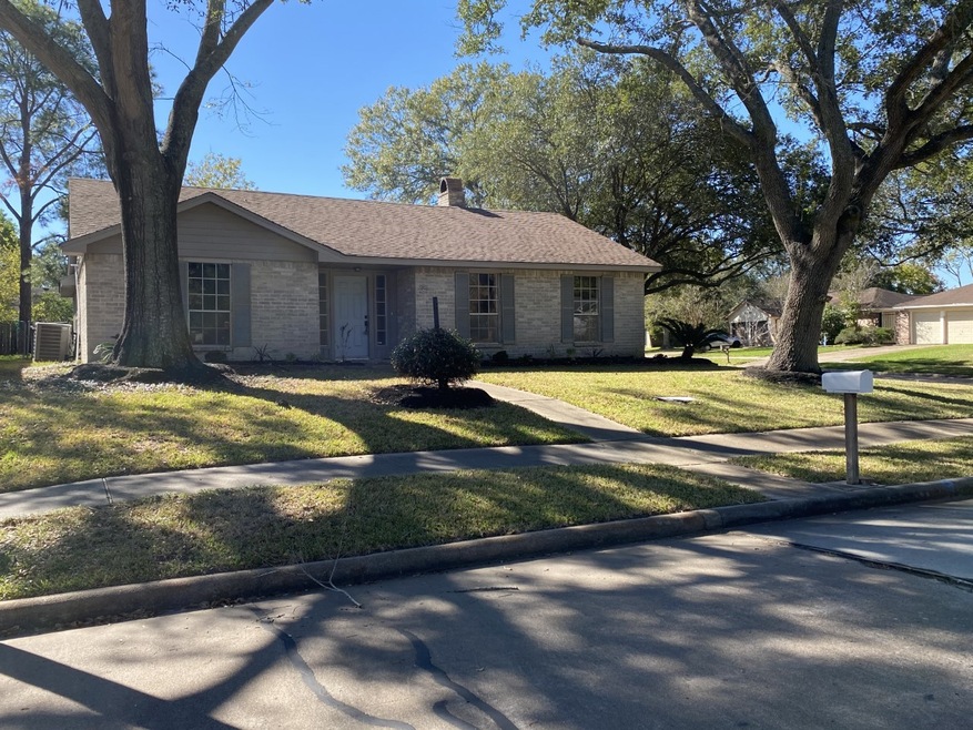 16302 Forest Bend Ave, Friendswood, TX 77546 - photo 1