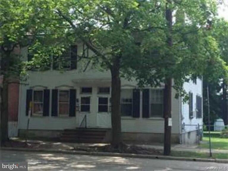 87-89 W Broadway, Salem, NJ 08079 - photo 1