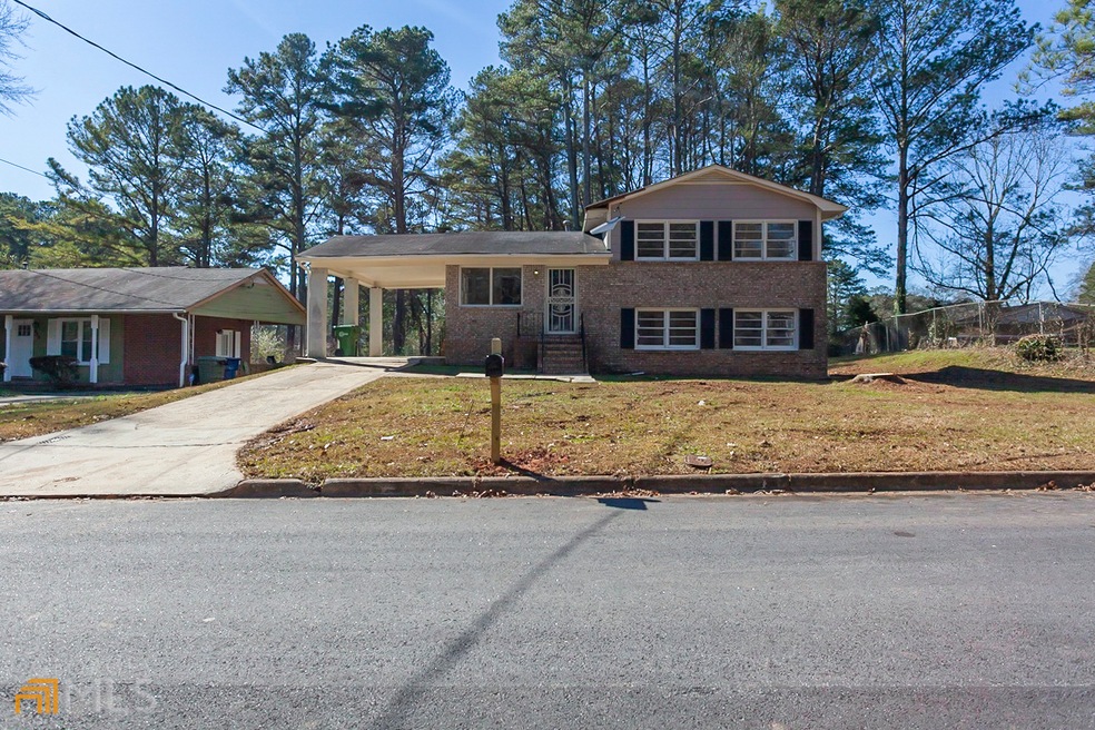 369 Plainville Dr SW, Atlanta, GA 30331 - photo 1