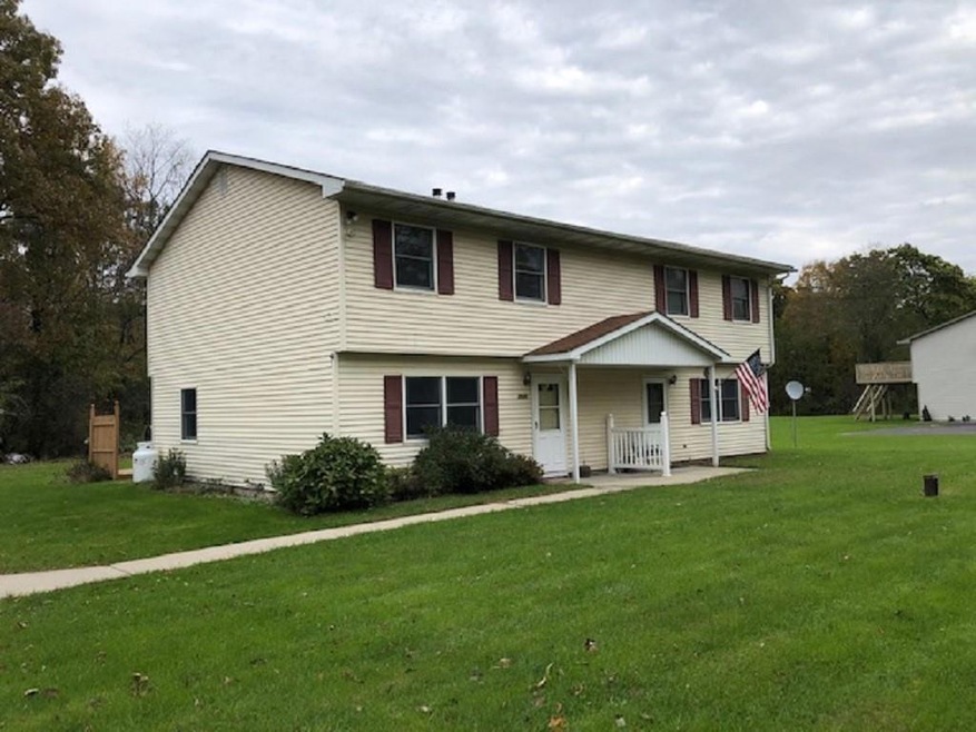 2946 State Route 17k unit Left side, Middletown, NY 10941 - photo 1