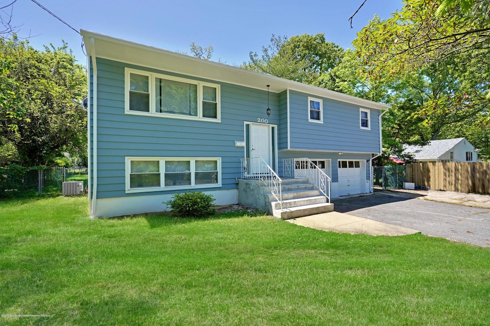 200 Oakhurst Rd, Oakhurst, NJ 07755 - photo 1