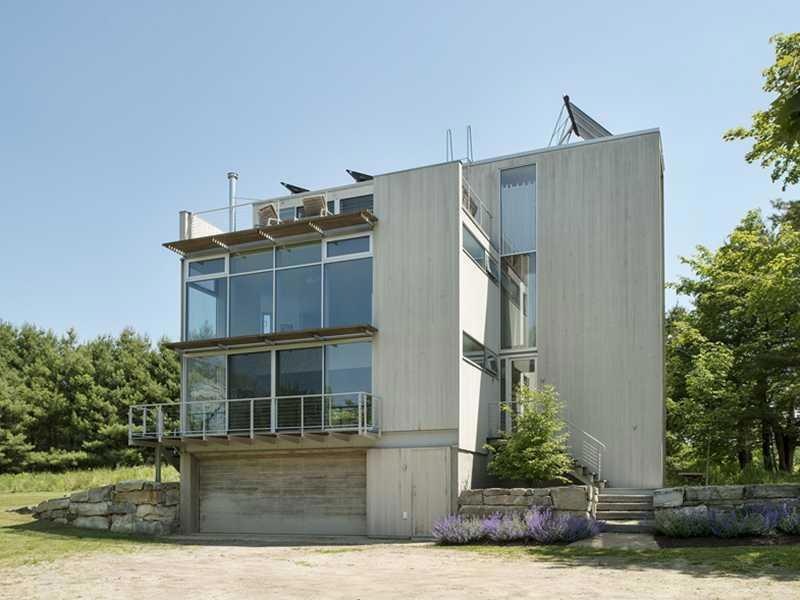 Exterior Front.