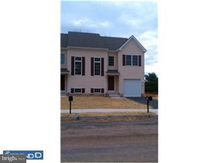 135 Sugarbush Dr, Perkasie, PA 18944 - photo 1