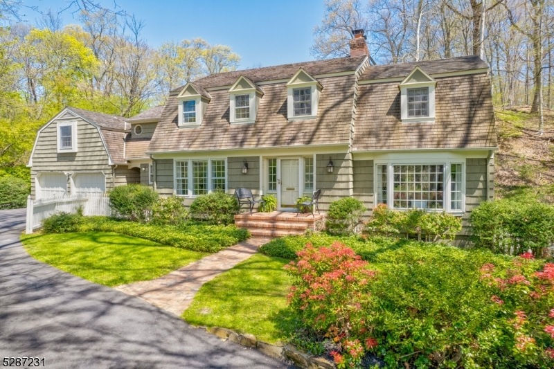 366 Maple St, New Providence, NJ 07974 - photo 1