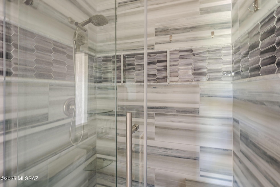 10163 E Sunset Meadow Place, Tucson, AZ 85747 - photo 1