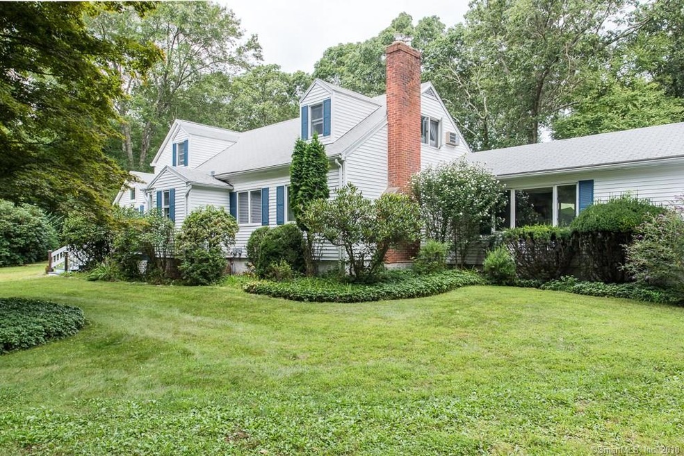 24 Burr Rd, Old Lyme, CT 06371 - photo 1