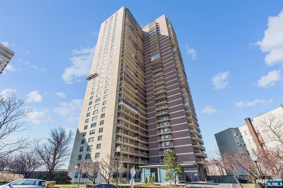 Riviera Towers unit 29N, West New York, NJ 07093 - photo 1