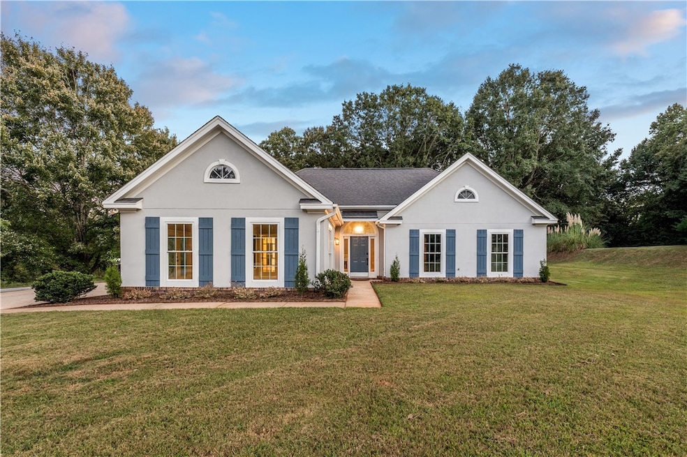 1661 S Camden Ct, Auburn, AL 36830 - photo 1