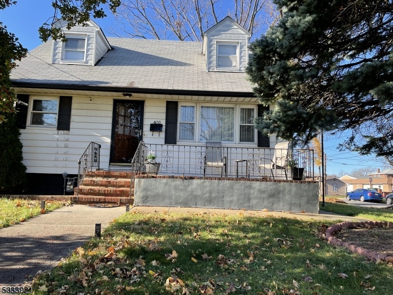 400 W 15th St, Linden, NJ 07036 - photo 1