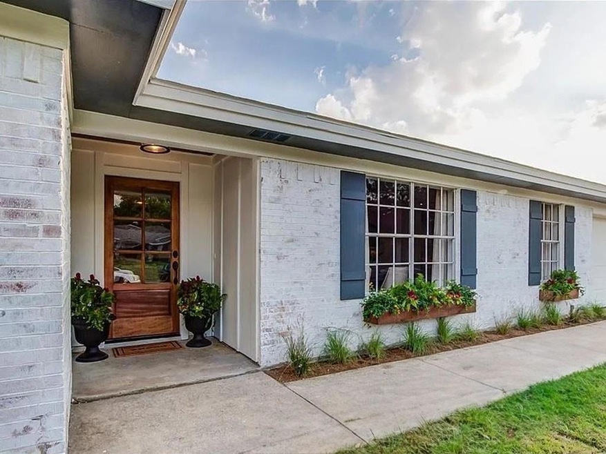 413 W Pleasantview Dr, Hurst, TX 76054 - photo 1