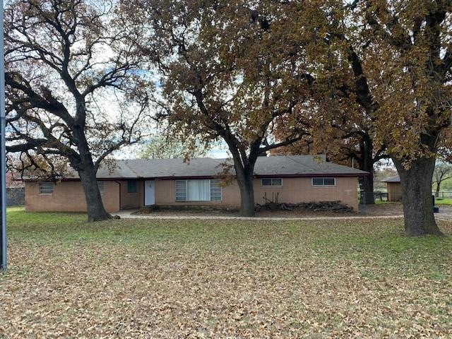 2206 E Bankhead Dr, Weatherford, TX 76086 - photo 1