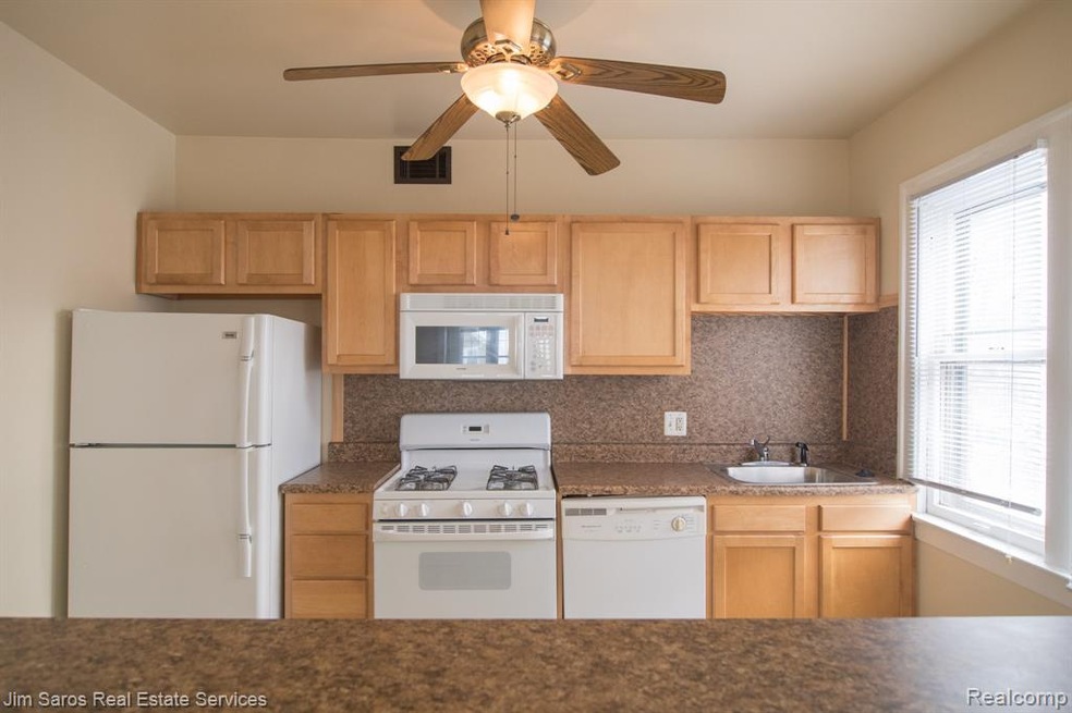 1116 Maryland St unit 1, Grosse Pointe Park, MI 48230 - photo 1