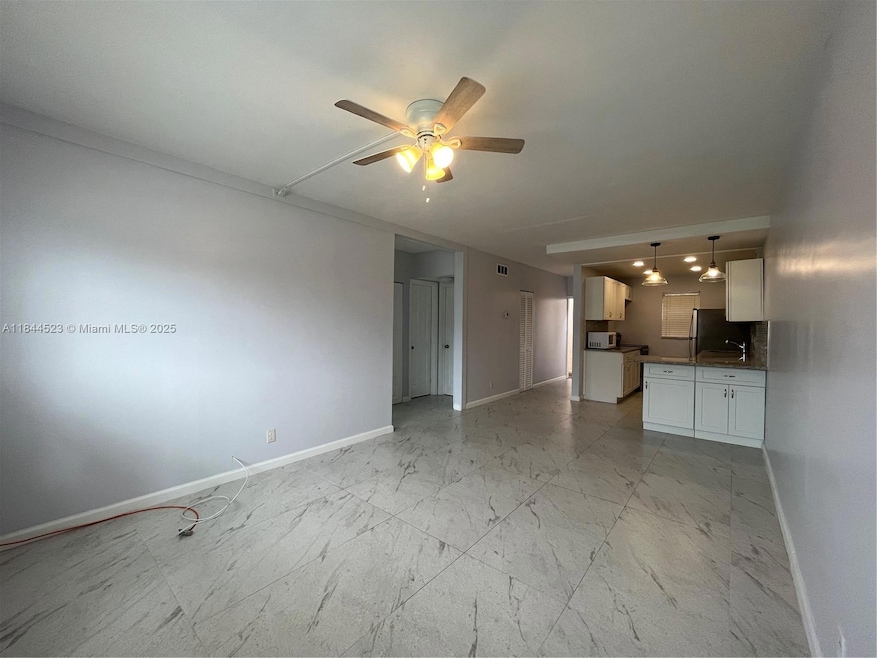 For Rent $1,900/month