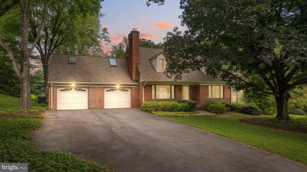 For Sale $895,000 • Co-Listing Agent