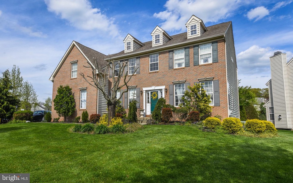 333 Victoria Ln, Perkasie, PA 18944 - photo 1