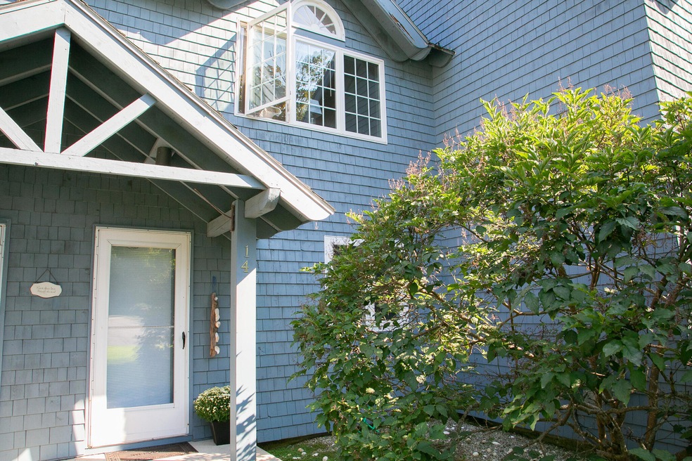 129 Portland Ave unit 14, Old Orchard Beach, ME 04064 - photo 1