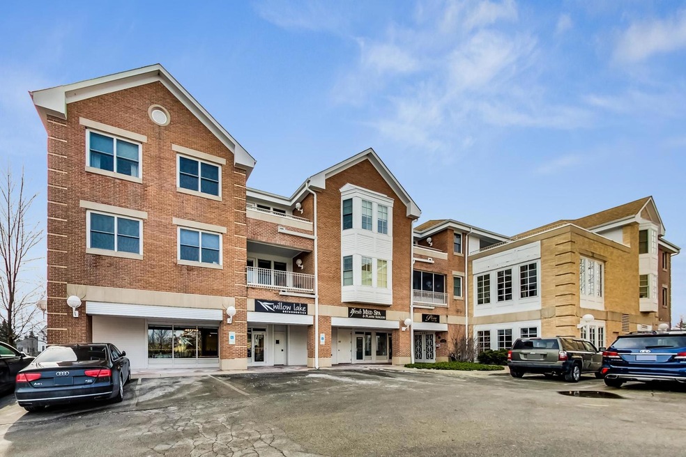 2300 Chestnut Ave unit 303, Glenview, IL 60026 - photo 1