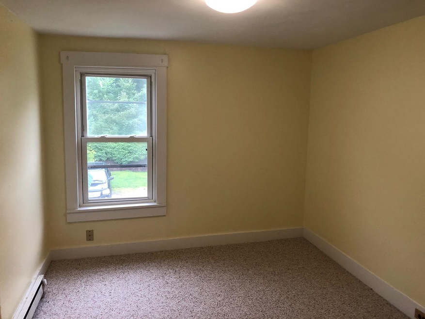 27 Ashuelot St unit C, Winchester, NH 03470 - photo 1