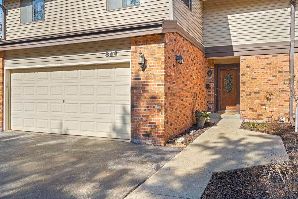 844 Pilgrim Pkwy, Elm Grove - HDR-01