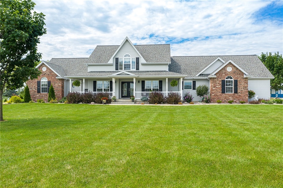 13905 N 900th St, Effingham, IL 62401 - photo 1