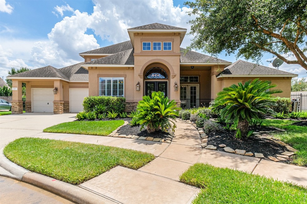 8107 Sun Terrace Ln, Houston, TX 77095 - photo 1