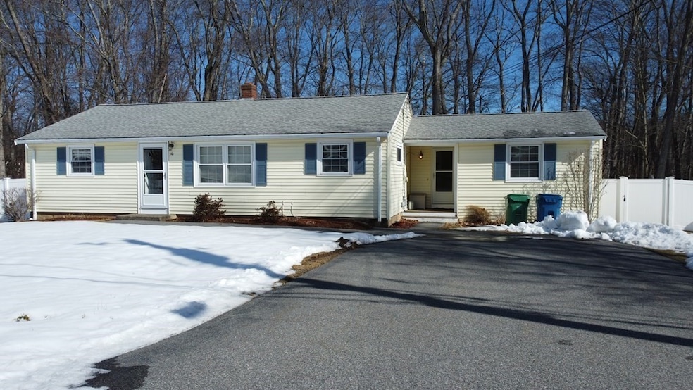 10 Ledgewood Dr, Burlington, MA 01803 - photo 1
