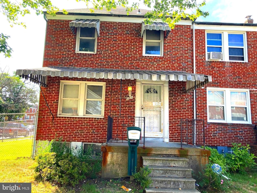 3621 Bonview Ave, Baltimore, MD 21213 - photo 1