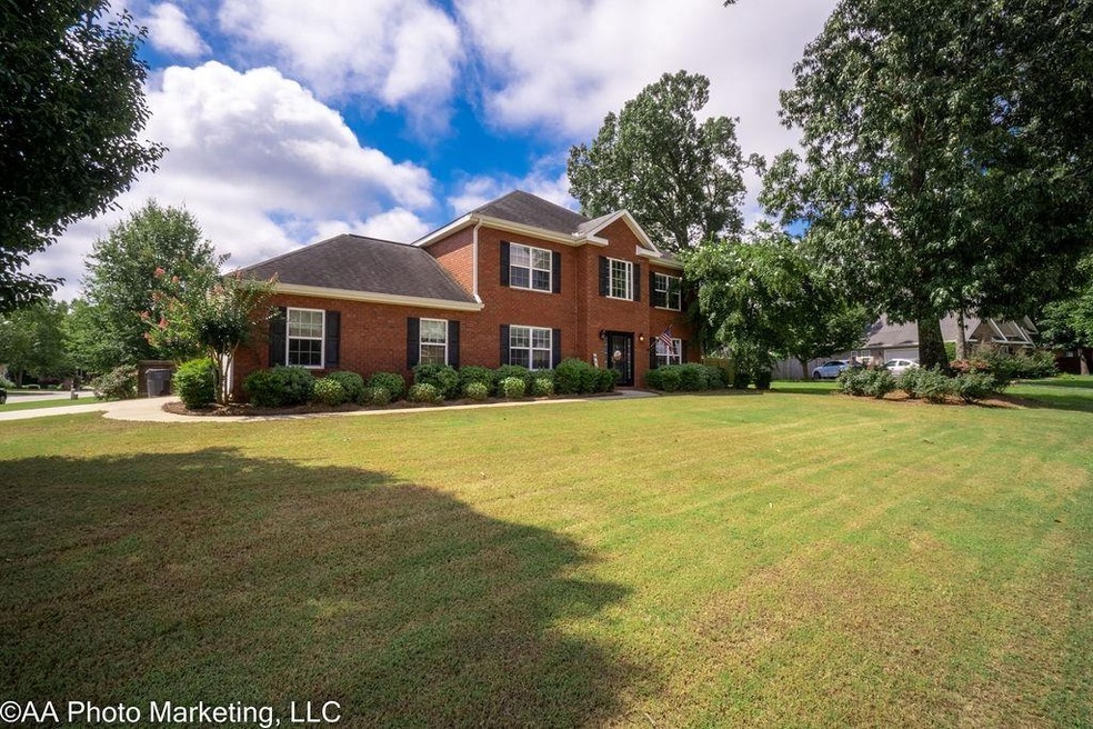 201 Erin Way, Warner Robins, GA 31088 - photo 1