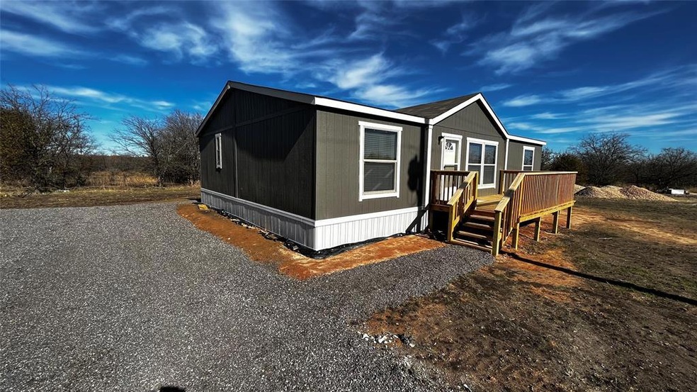 143 Gary Ct, Decatur, TX 76234 - photo 1