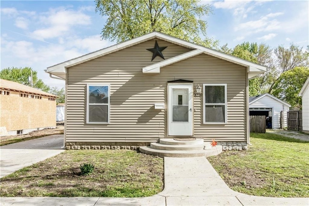 3220 Shelby Ave, Mattoon, IL 61938 - photo 1