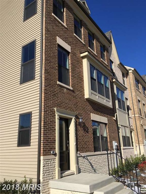 3755 Falls Gate Ct, Falls Church, VA 22041 - photo 1