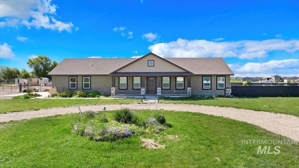 867 W 475 Ln S, Heyburn, ID 83336 - photo 1