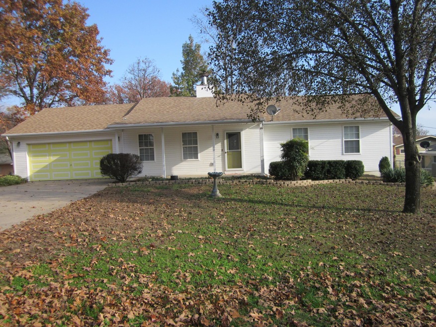 27 Edgemont Dr, Kimberling City, MO 65686 - photo 1