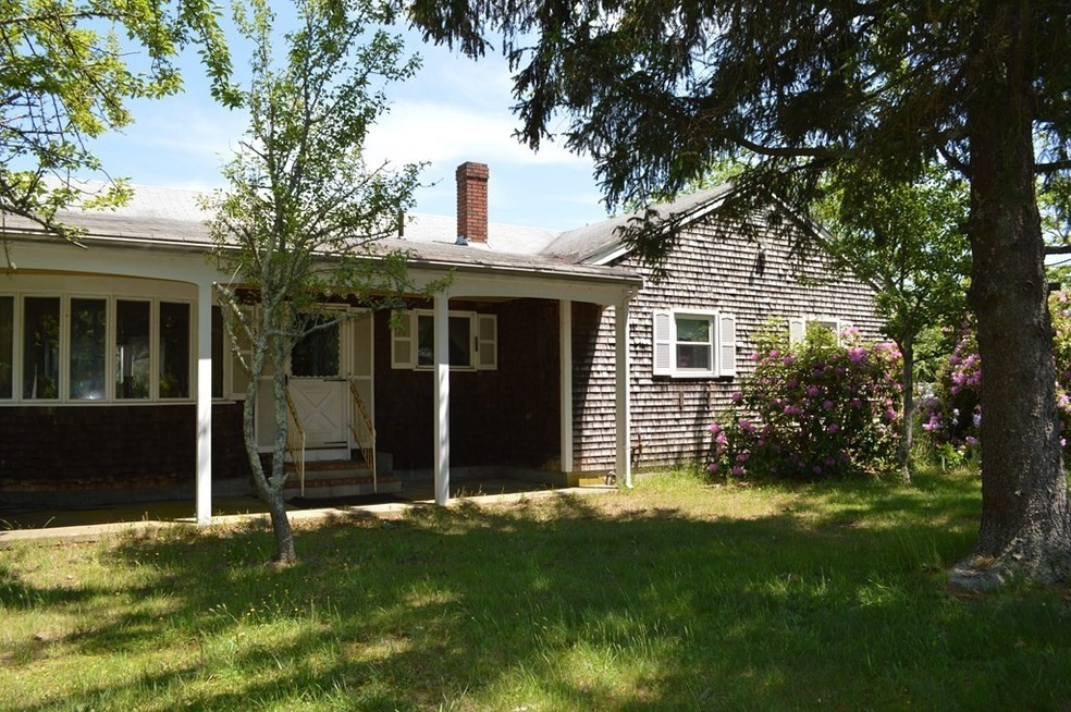 323 Highland Ave, North Dartmouth, MA 02747 - photo 1