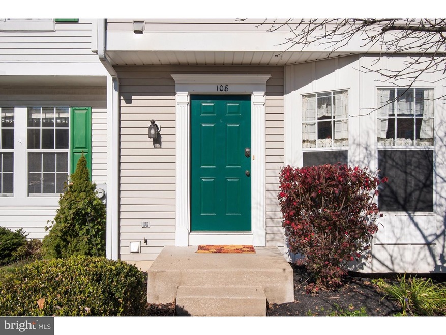 108 W Shetland Ct, Newark, DE 19711 - photo 1