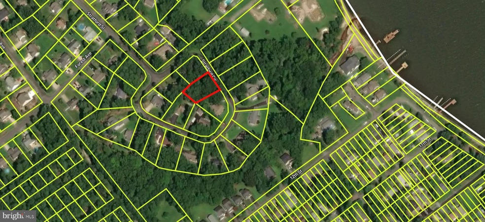 140 Stratford Cir, Colonial Beach, VA 22443 - photo 1