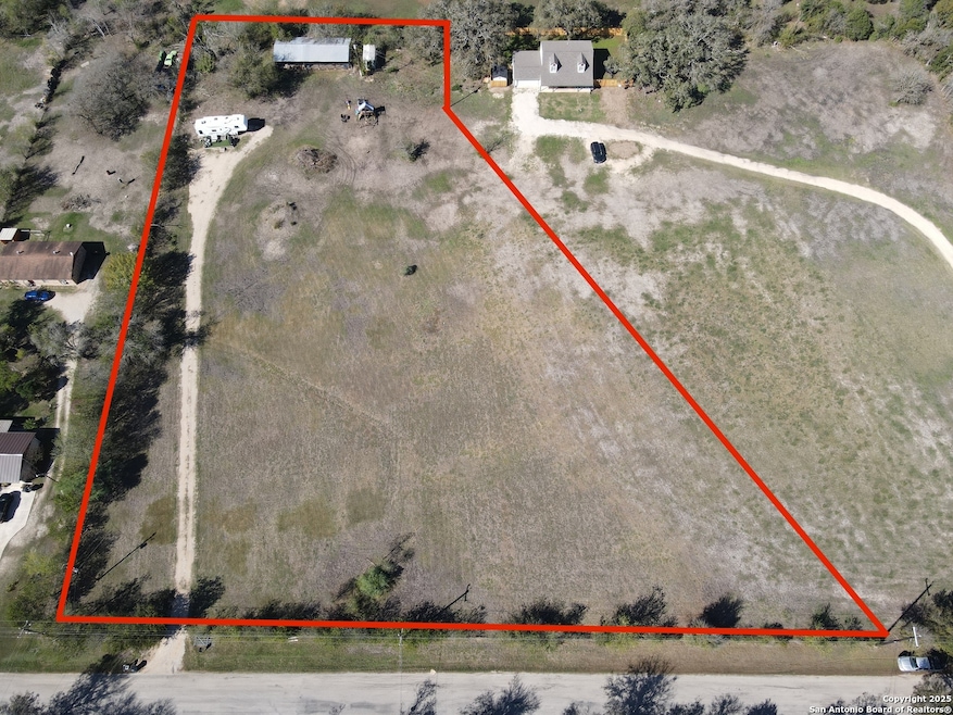323 Ferryboat Ln, New Braunfels, TX 78130 - photo 1