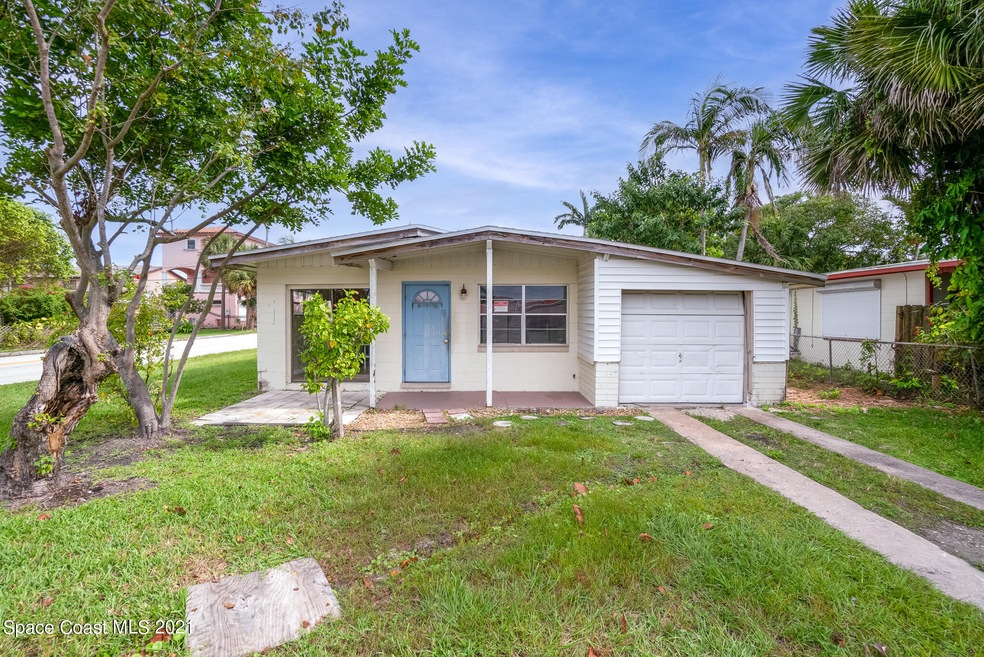 601 S Orlando Ave, Cocoa Beach, FL 32931 - photo 1