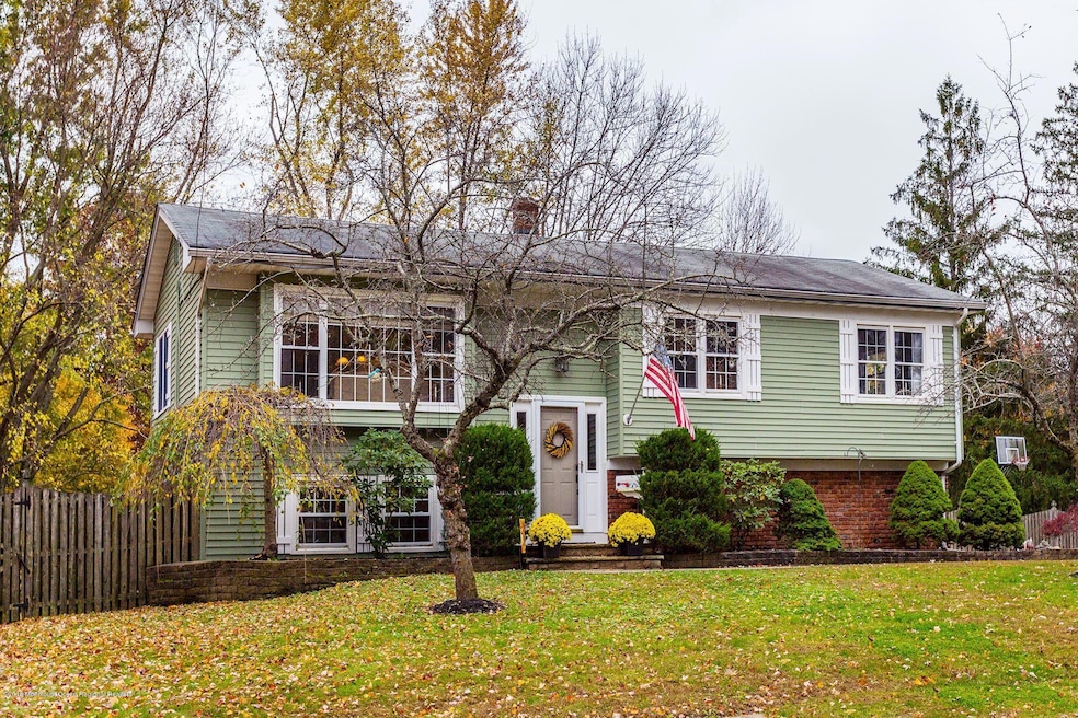 5 Daniel Dr, Matawan, NJ 07747 - photo 1