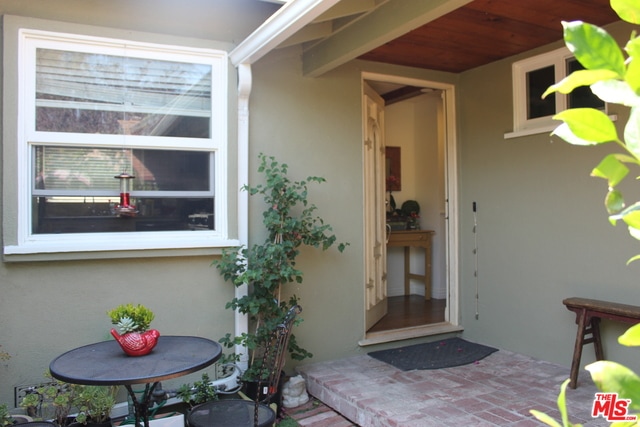 21040 Costanso St, Woodland Hills, CA 91364 - photo 1