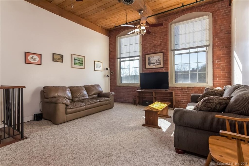 Spacious light & bright living space, soaring ceil