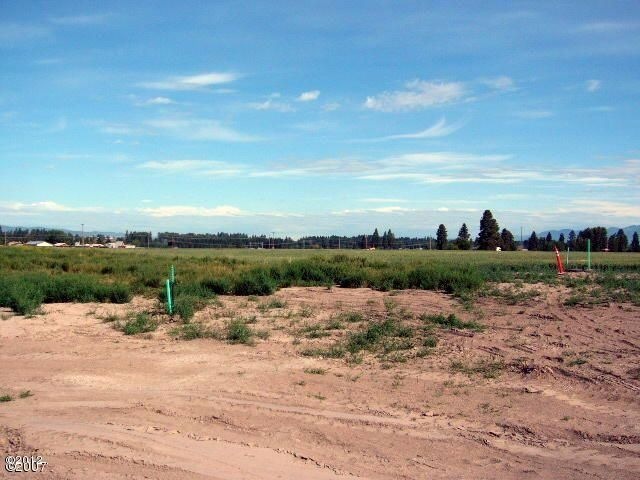 715 Mountain View Dr, Kalispell, MT 59901 - photo 1