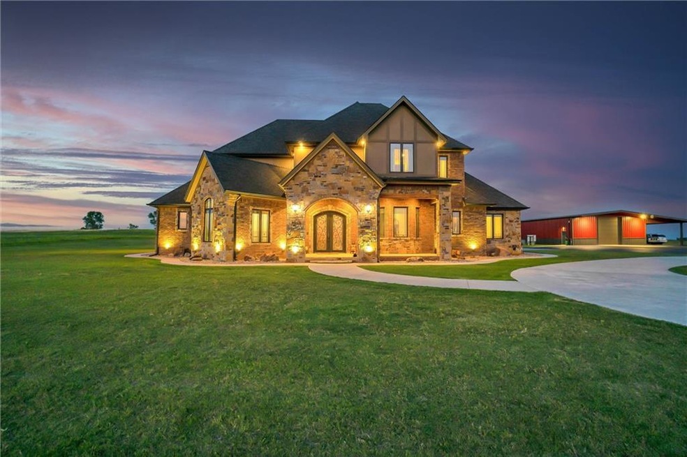 10582 N 1990 Rd, Elk City, OK 73644 - photo 1