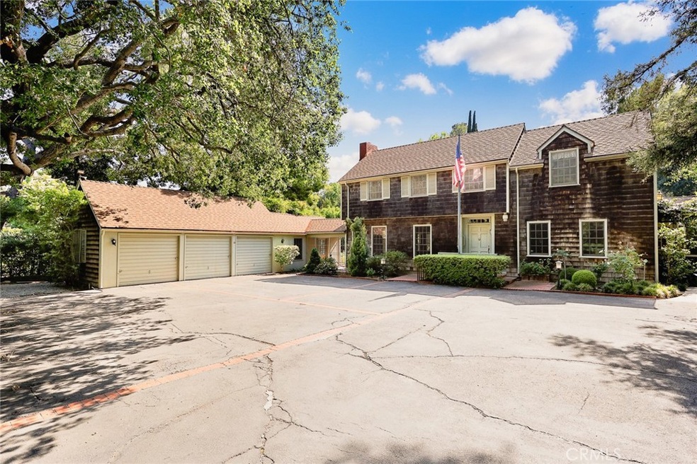 Sold $2,700,000 • Co-Listing Agent