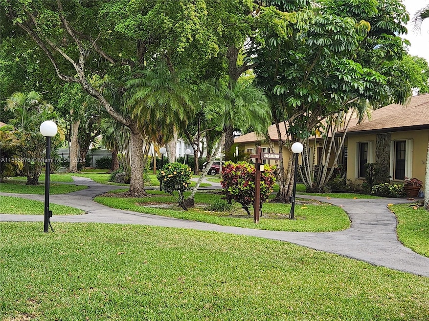 7511 SW 28th St, Davie, FL 33314 - photo 1