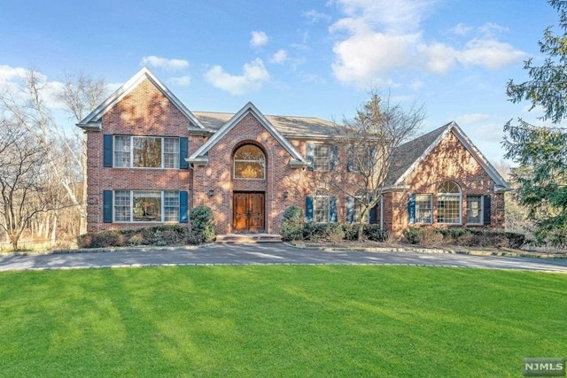 929 High Mountain Rd, Franklin Lakes, NJ 07417 - photo 1